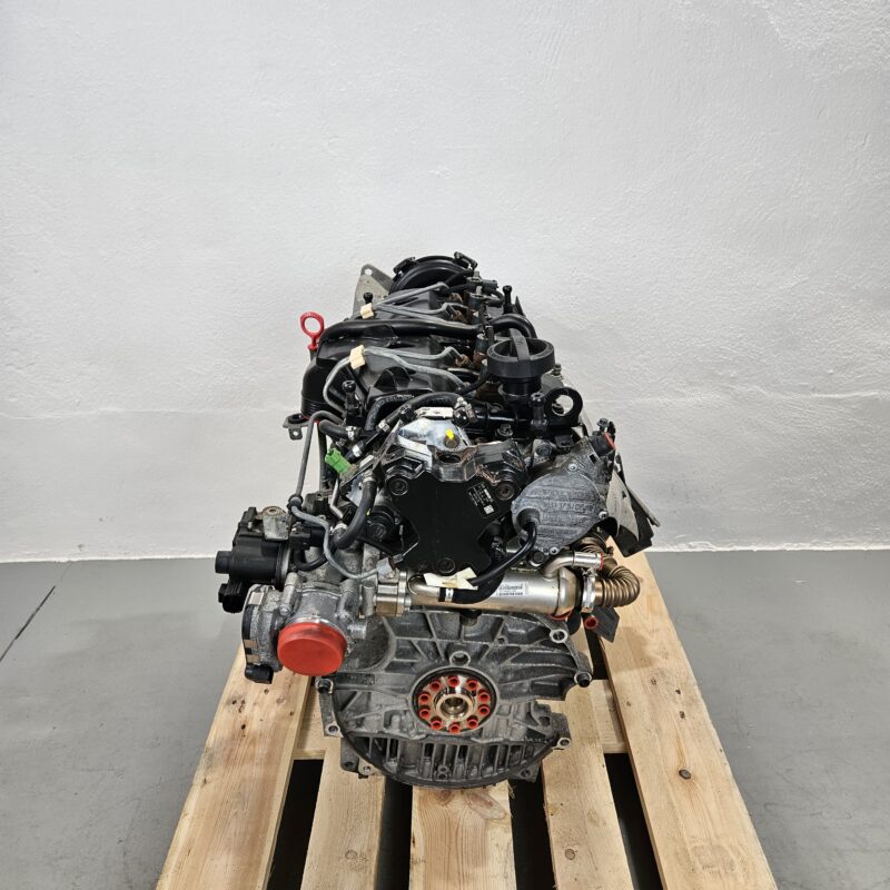 motor volvo d5 lado