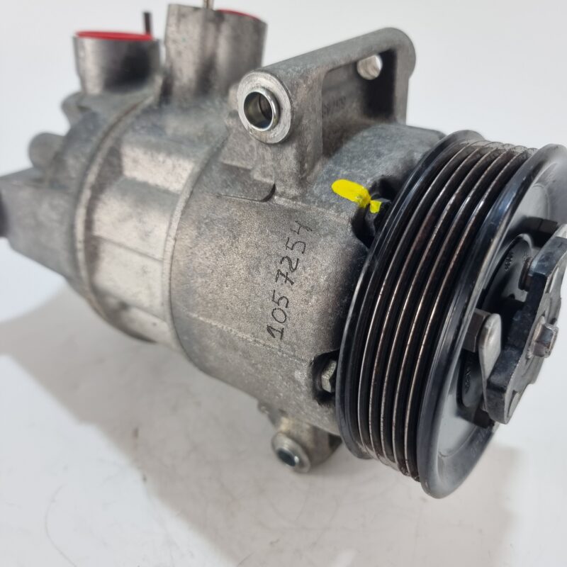 Compresor aire acondicionado Skoda Fabia 1.4 TDI 5Q0816803B - Imagen 5