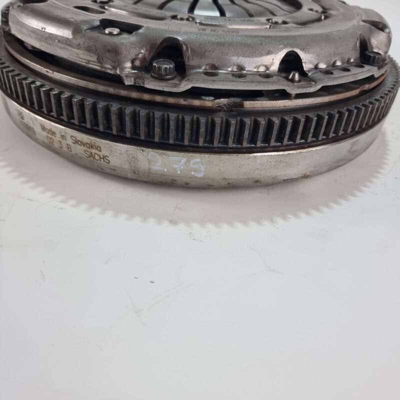 Volante Motor Seat Leon 1.0 Tsi 04C105266E - Imagen 6