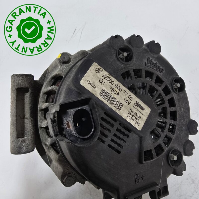 Alternador Mercedes-Benz E220 A0009067702 - Imagen 3