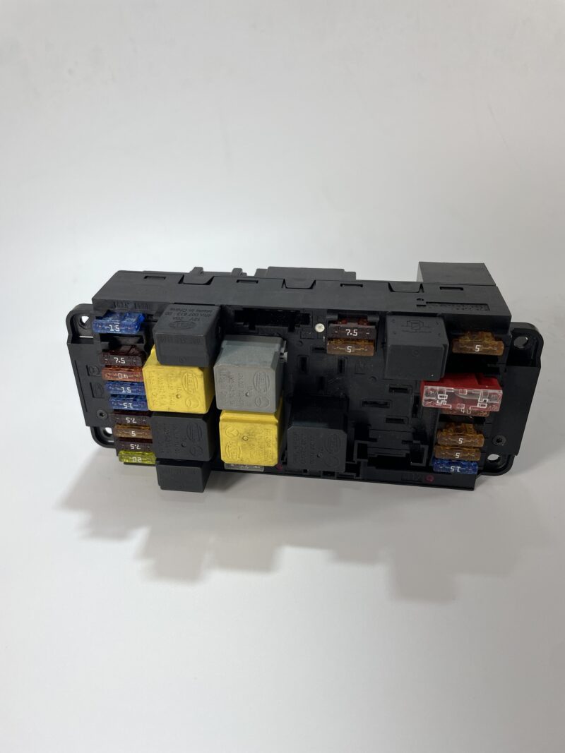 CAJA DE FUSIBLES MERCEDES-BENZ A2095452801 - Imagen 2