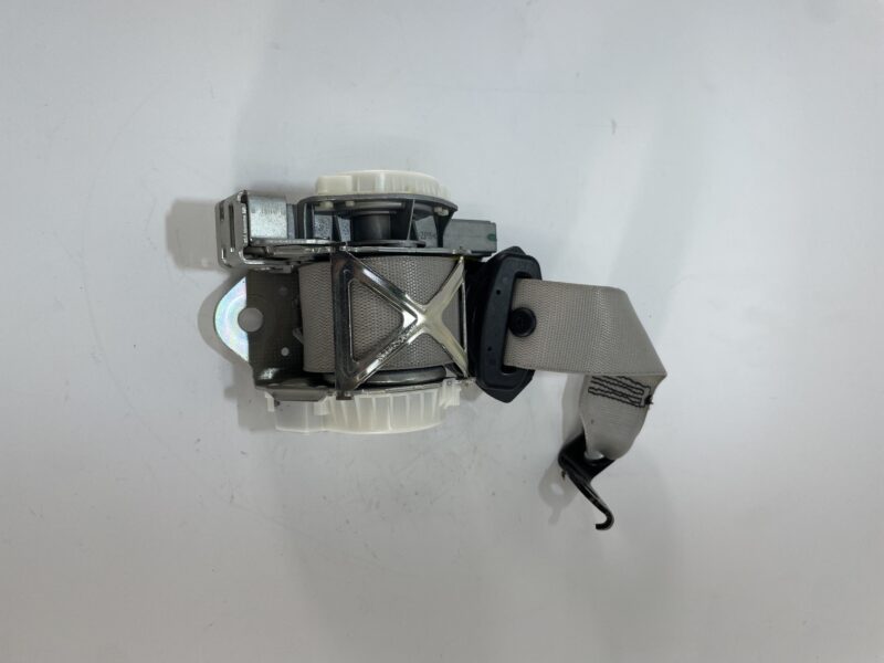 CINTURON TRASERO IZQUIERDO MERCEDES-BENZ A2128605985