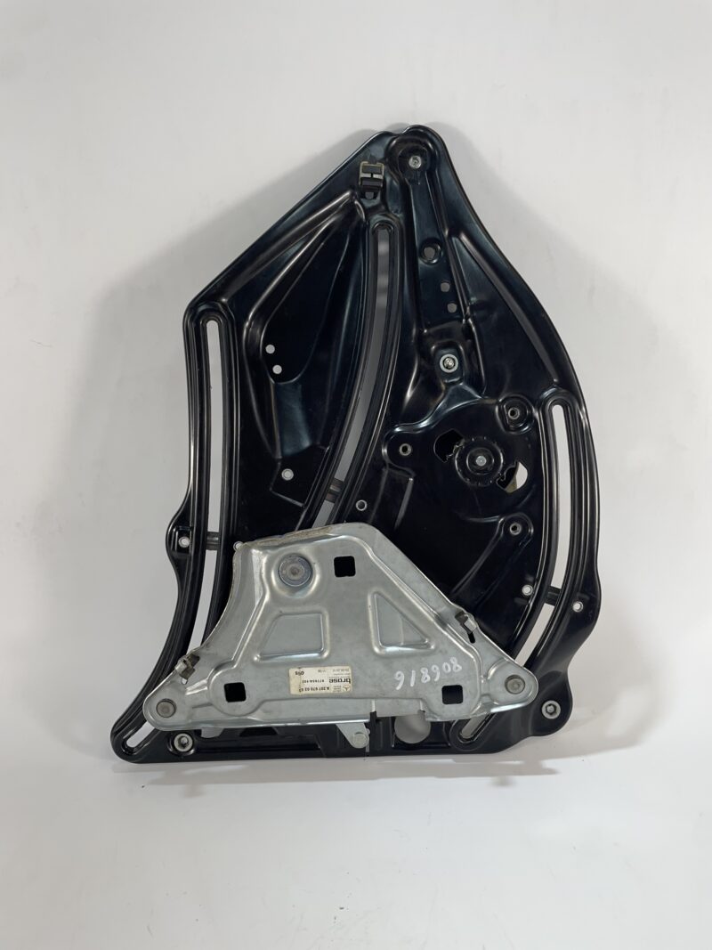 ELEVALUNAS TRASERO DERECHO MERCEDES-BENZ A2076700203 - Imagen 2