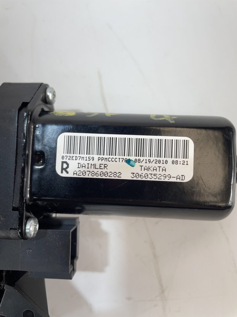 ELEVALUNAS TRASERO DERECHO MERCEDES-BENZ A2076700203 - Imagen 4