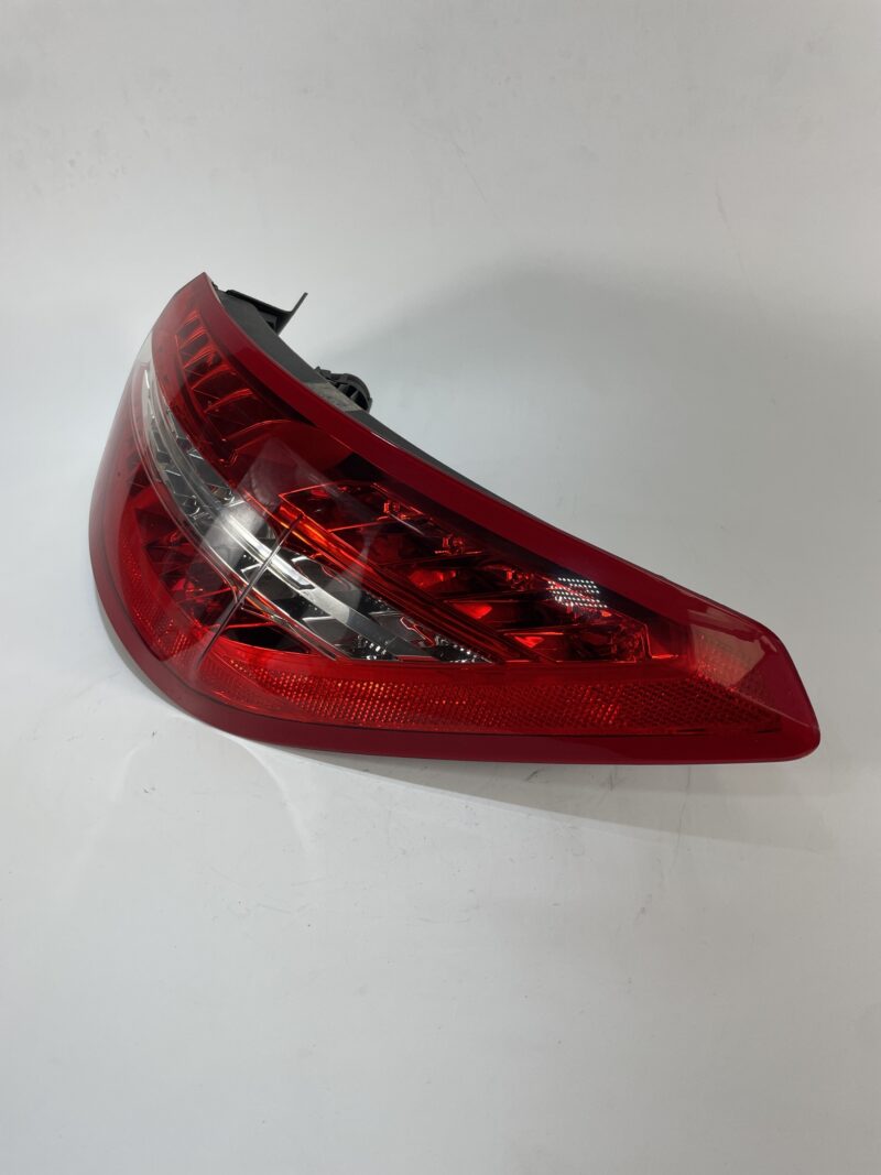 PILOTO TRASERO DERECHO MERCEDES-BENZ CLASE E 2009-2013 A2078200264 - Imagen 2
