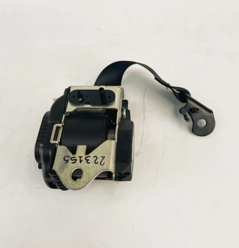 Cinturon trasero derecho Mercedes-Benz Clase E A2138606800 - #223155 - Foto 2