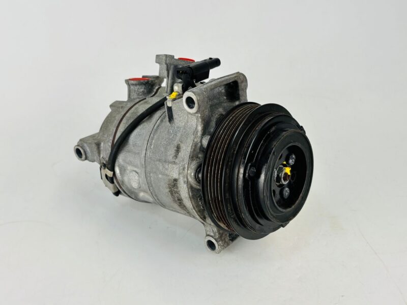 Compresor aire acondicionado Mercedes-Benz Clase E A0008304500 - #844202 - Foto 1