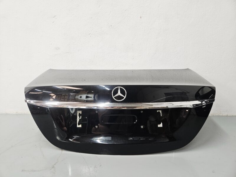 Portón Mercedes-Benz E220 Clase E - #223126 - Foto 1