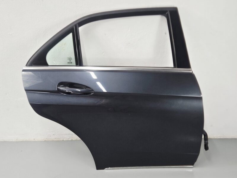 Puerta trasera derecha Mercedes-Benz Clase E - #898616 - Foto 1