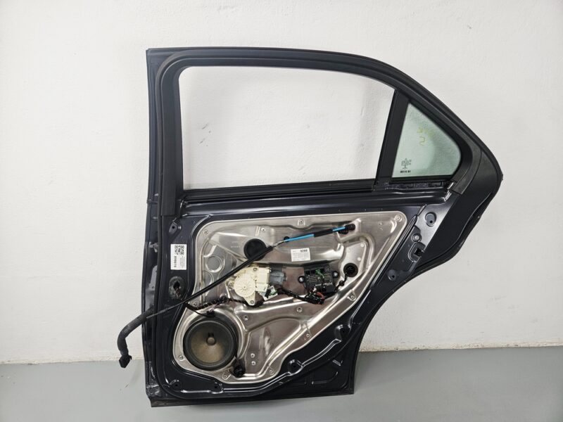 Puerta trasera derecha Mercedes-Benz Clase E - #898616 - Foto 3