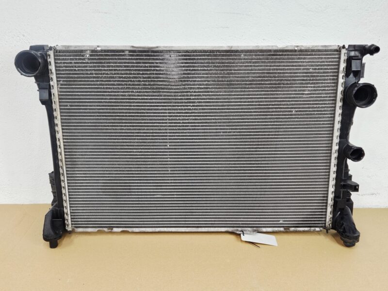 Radiador de agua Mercedes-Benz Clase C A0995002703 - #218812 - Foto 1