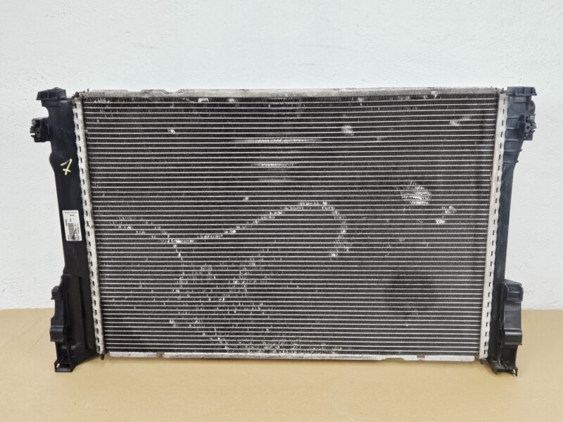 Radiador de agua Mercedes-Benz Clase C A0995002703 - #218812 - Foto 2