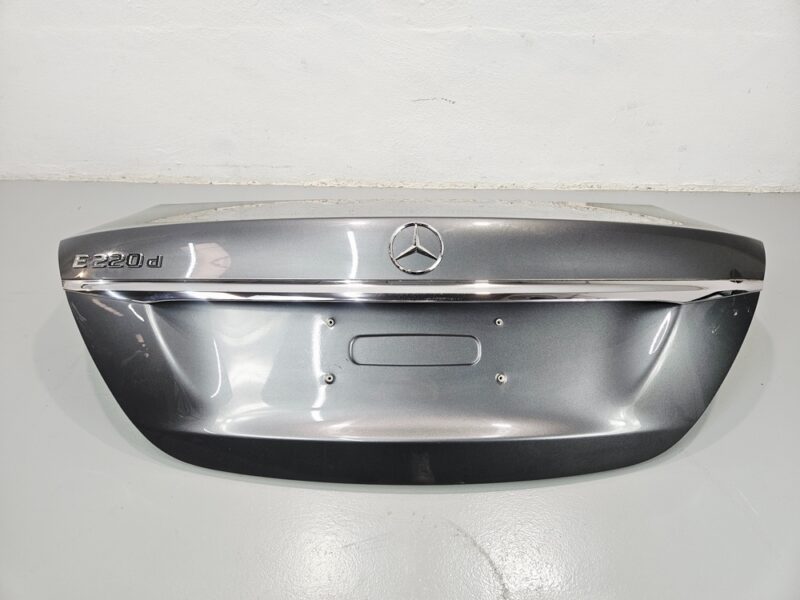 Tapa maletero Mercedes-Benz Clase E - #844205 - Foto 1