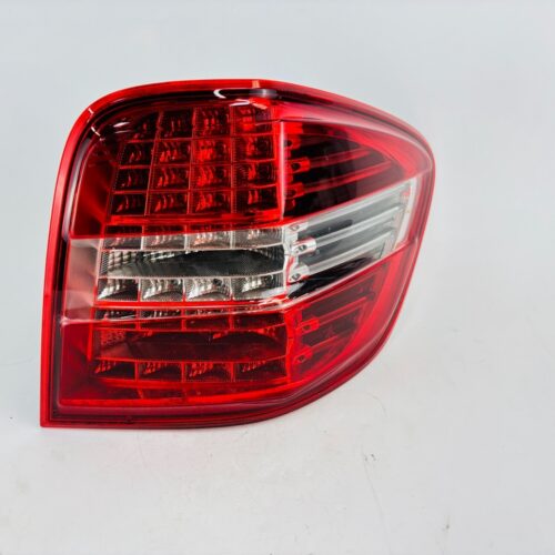 Piloto trasero derecho Mercedes-Benz ML A1649064700 - #784319 - Foto 1