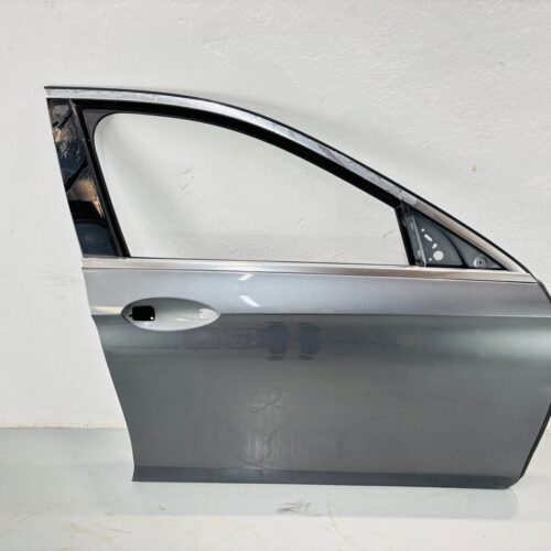 Puerta delantera derecha Mercedes-Benz Clase E - #844211 - Foto 1