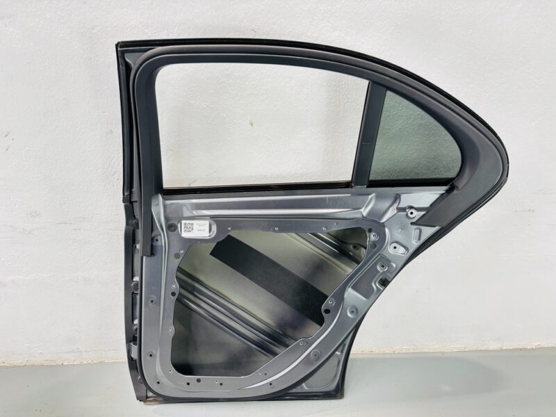 Puerta trasera derecha Mercedes-Benz Clase E A2137320210 - #844213 - Foto 2