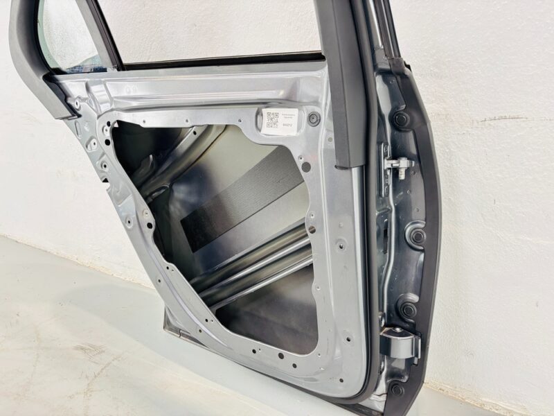 Puerta trasera izquierda Mercedes-Benz Clase E A2137320110 - #844212 - Foto 3