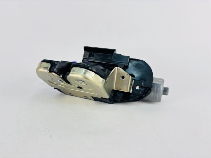 Cerradura portón Porsche Cayenne 7P0827505K - #398939 - Foto 3