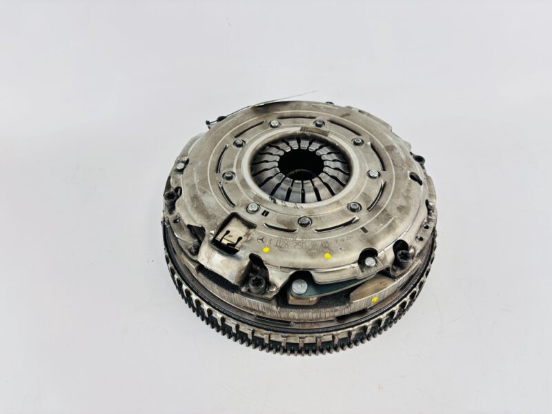 Kit volante motor con embrague Mercedes-Benz Clase C A0262501801 - #902903 - Foto 1