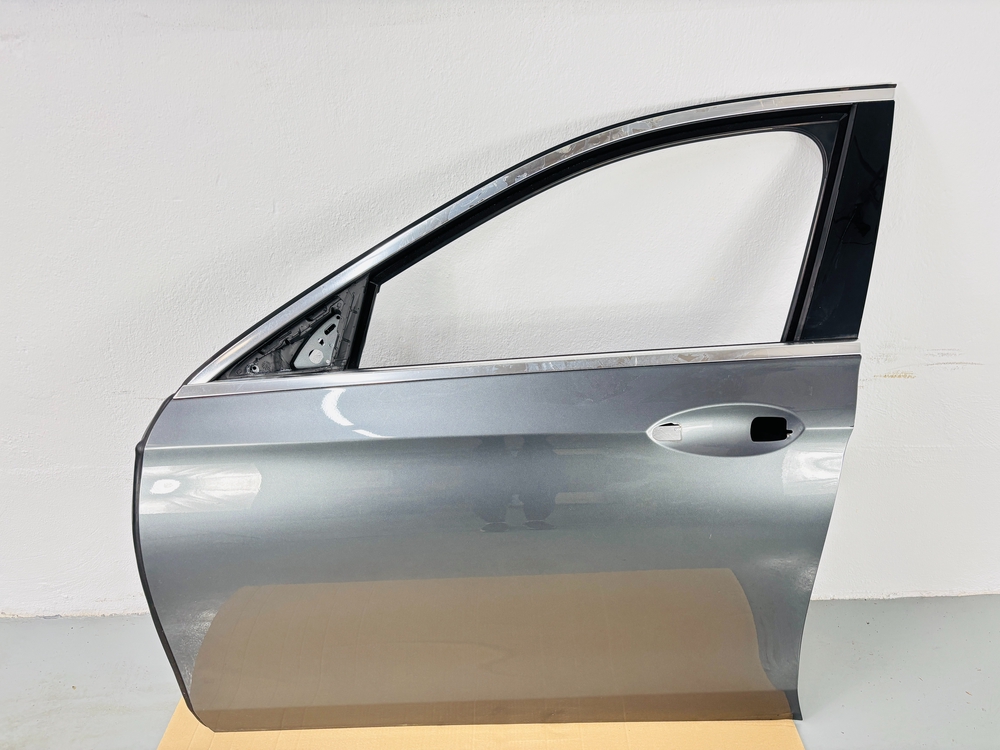 Puerta delantera izquierda Mercedes-Benz Clase E A2137220110 1 Puerta delantera izquierda Mercedes-Benz Clase E - #844210 - Foto 1