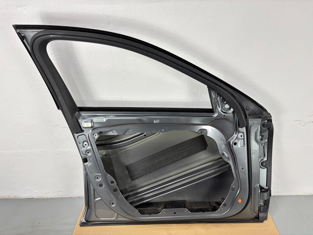 Puerta delantera izquierda Mercedes-Benz Clase E A2137220110 4 Puerta delantera izquierda Mercedes-Benz Clase E - #844210 - Foto 4