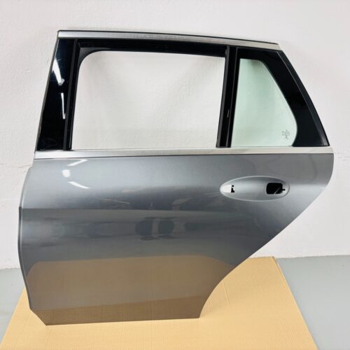 Puerta trasera izquierda Mercedes-Benz Clase C A2057320310 - #902938 - Foto 1