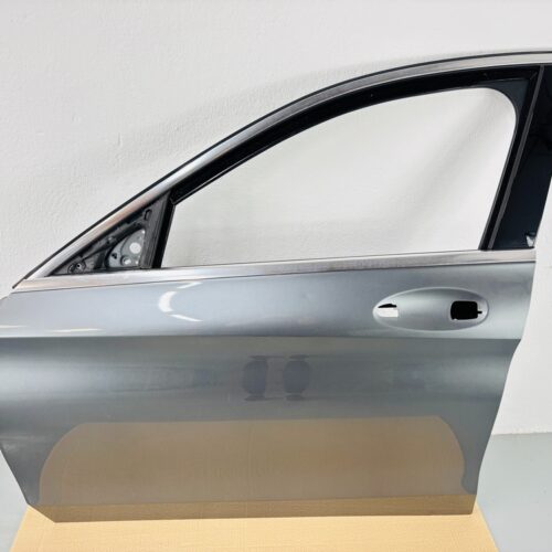 Puerta delantera izquierda Mercedes-Benz Clase C A2057220110 - #902936 - Foto 1