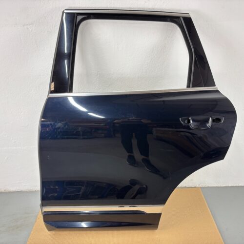 Puerta trasera izquierda VW Touareg 7P0833311 - #541919 - Foto 1