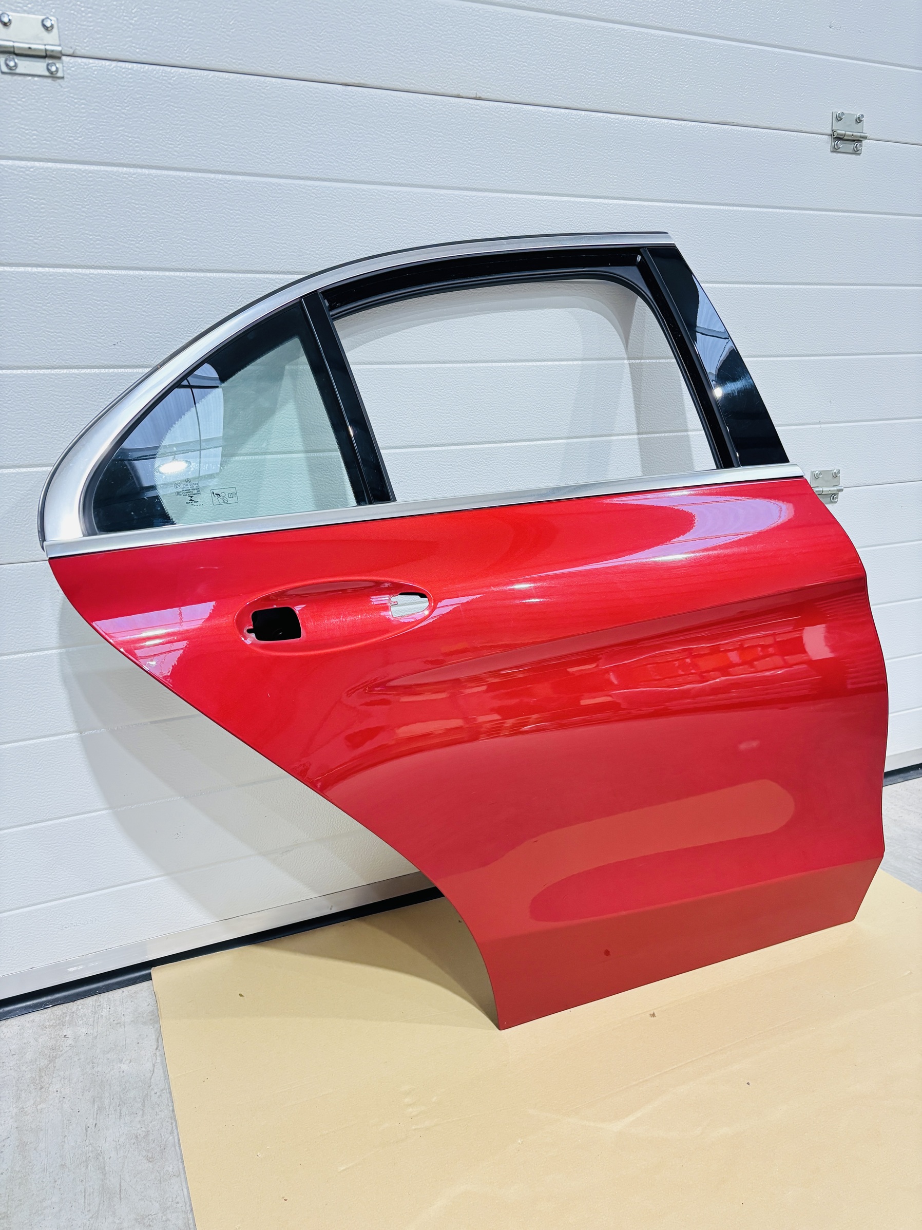 PUERTA TRASERA DERECHA MERCEDES-BENZ CLASE C A2057300205 2 PUERTA TRASERA DERECHA MERCEDES-BENZ CLASE C A2057300205 - Imagen 2