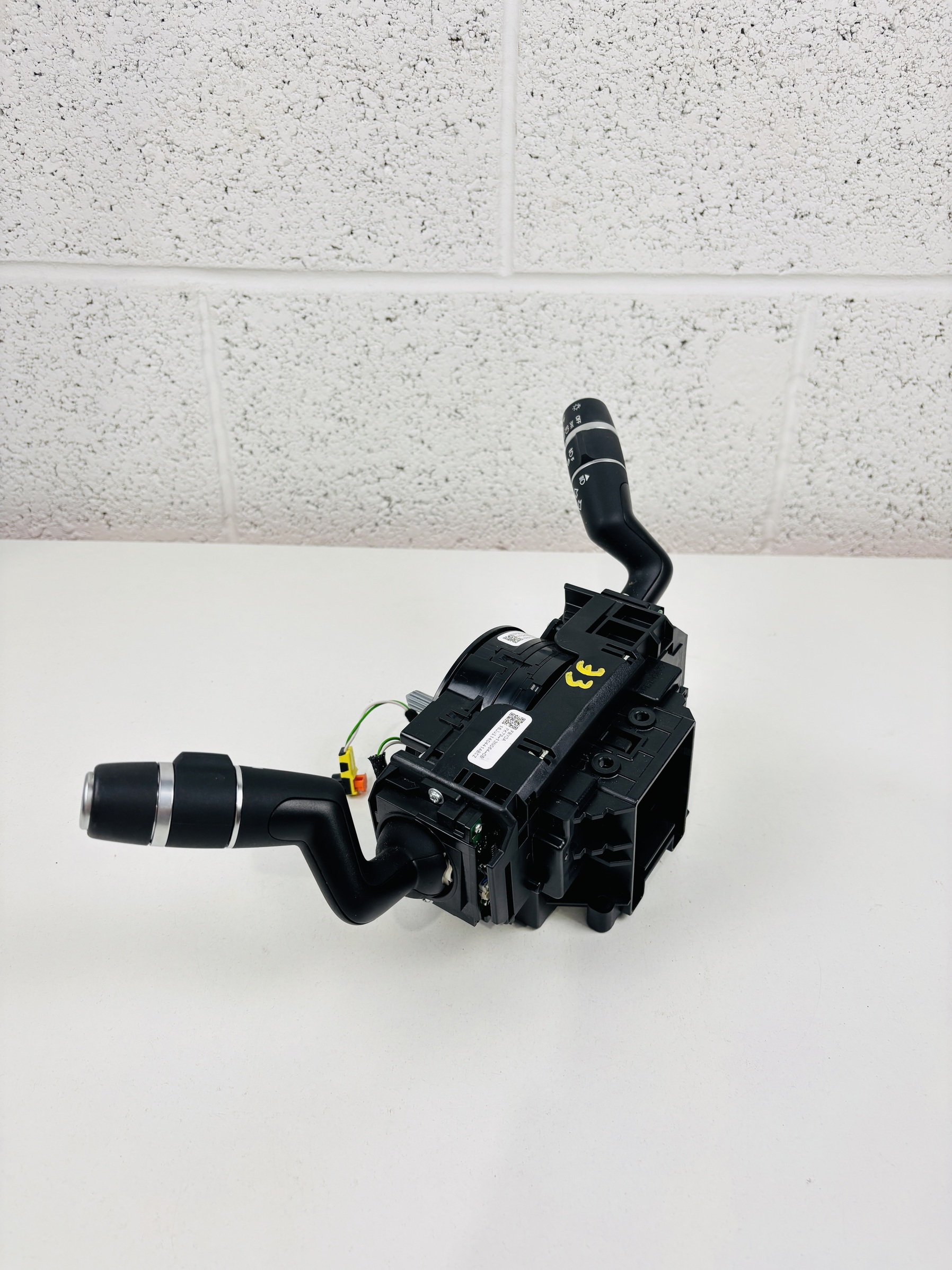 Conmutador columna dirección Land Rover DISCOVERY SPORT FK7213N064DB 4 Conmutador columna dirección Land Rover DISCOVERY SPORT FK7213N064DB - Imagen 4