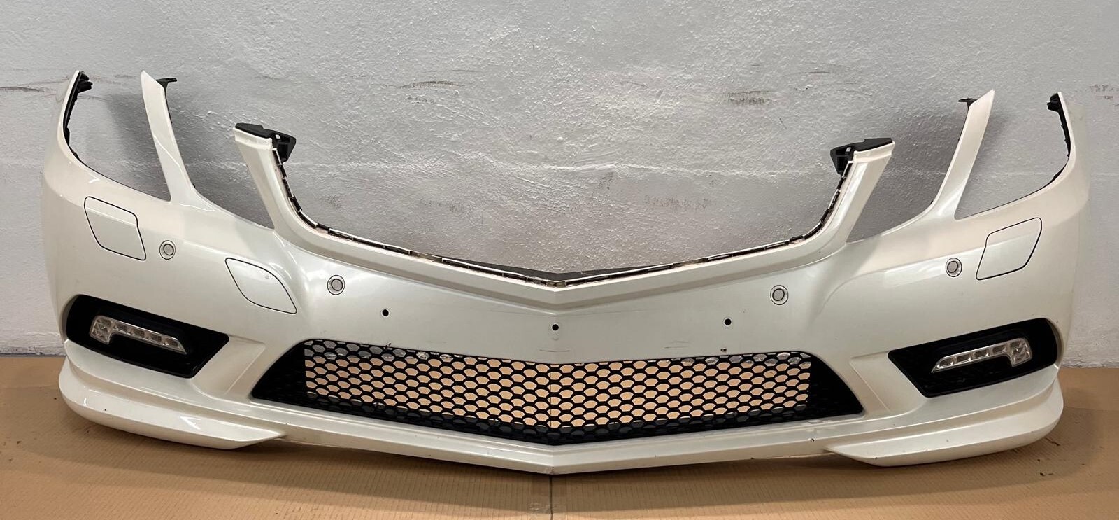 Paragolpes delantero Mercedes-Benz CLASE E CUPÉ A2078800447 1 Paragolpes delantero Mercedes-Benz CLASE E CUPÉ A2078800447