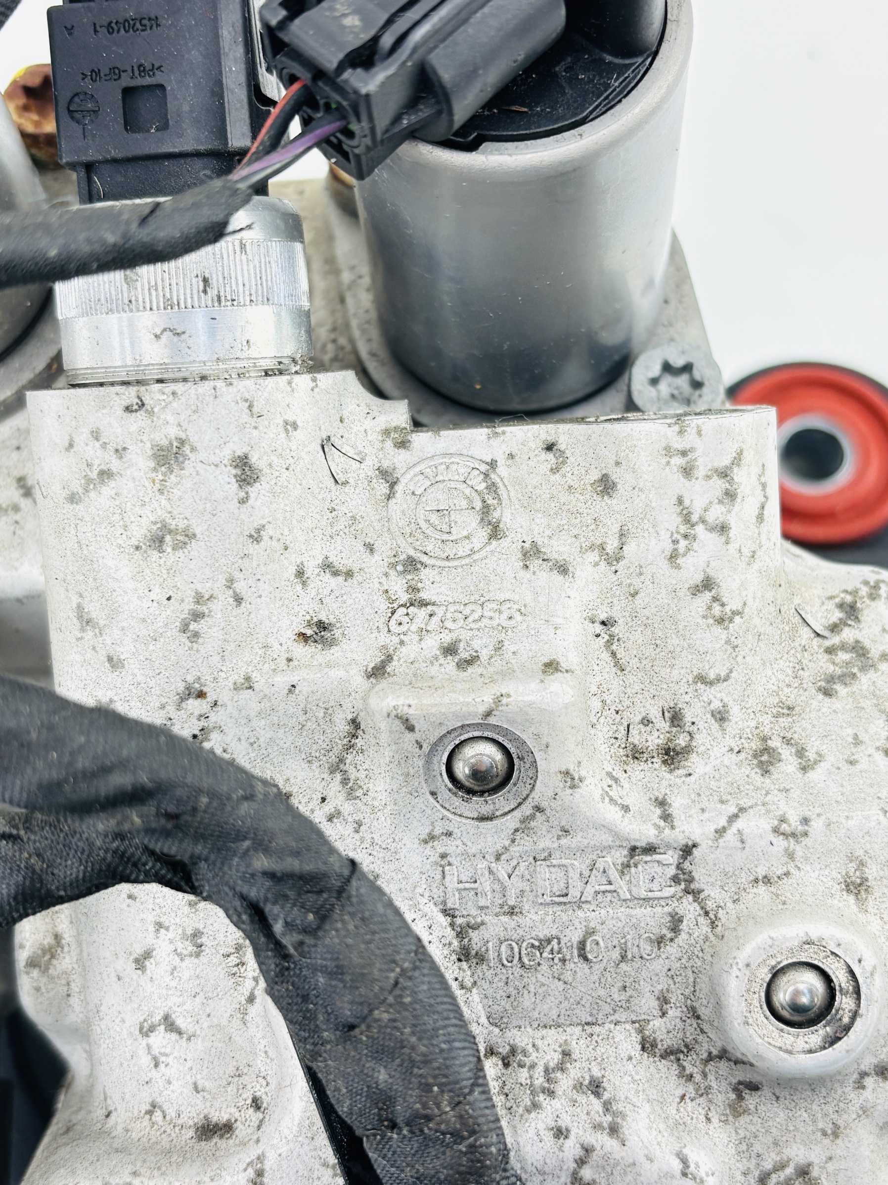 6775258 bomba suspensin bmw serie 7 9 | 6775258 Bloque válvulas suspensión dinámica BMW Serie 7 9 6775258 Bloque válvulas suspensión dinámica BMW Serie 7 - Imagen 9