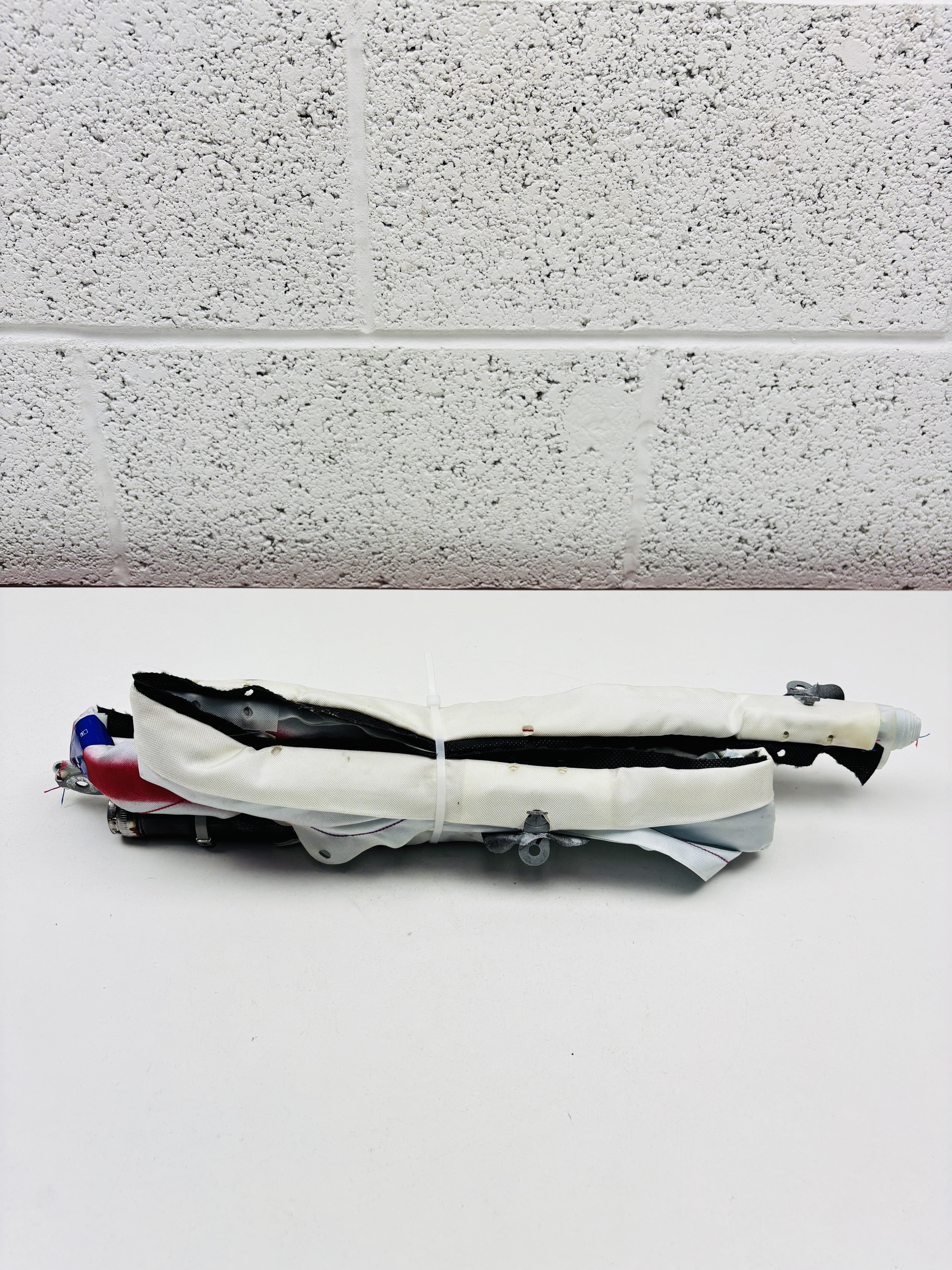 airbag cortina derecho ford kuga cv44n042d94ba 5 | CV44N042D94BA Airbag cortina derecho Ford Kuga 2013-2016 5 CV44N042D94BA Airbag cortina derecho Ford Kuga 2013-2016 - Imagen 5