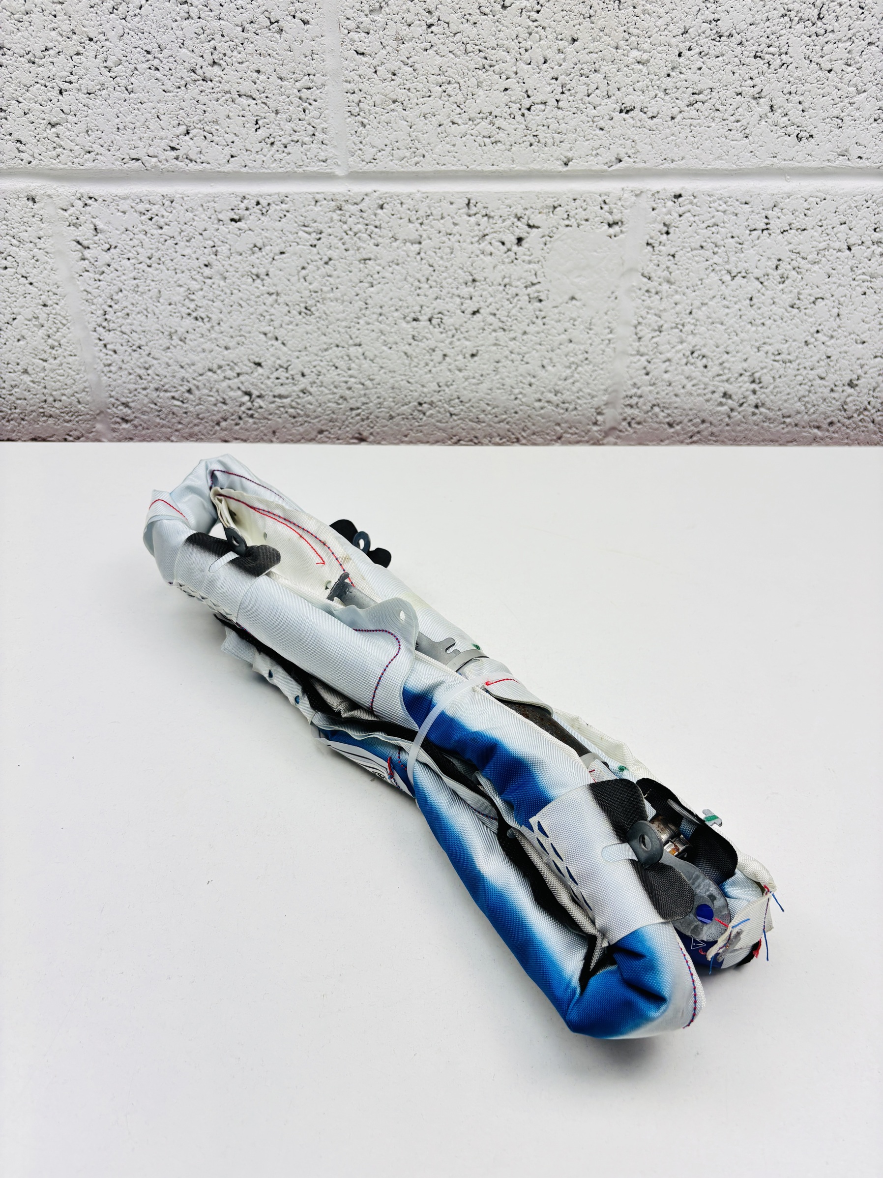 airbag cortina izquierdo ford kuga cv44n042d95ba 2 | CV44N042D95BA Airbag cortina izquierdo Ford Kuga 2013-2016 2 CV44N042D95BA Airbag cortina izquierdo Ford Kuga 2013-2016 - Imagen 2