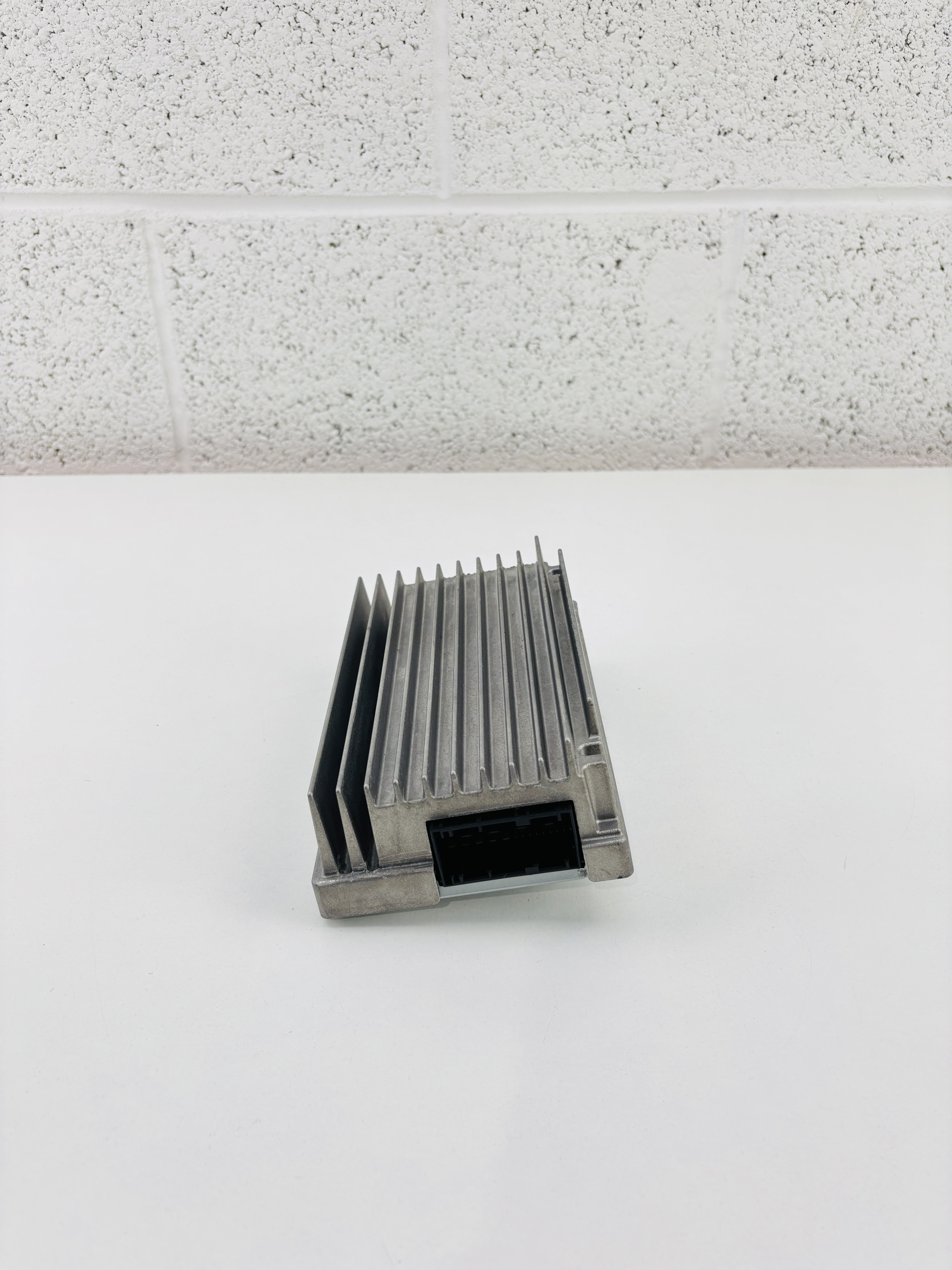 amplificador sonido bmw 9233728 2 | Amplificador sonido BMW Serie 7 9233728 2 Amplificador sonido BMW Serie 7 9233728 - Imagen 2