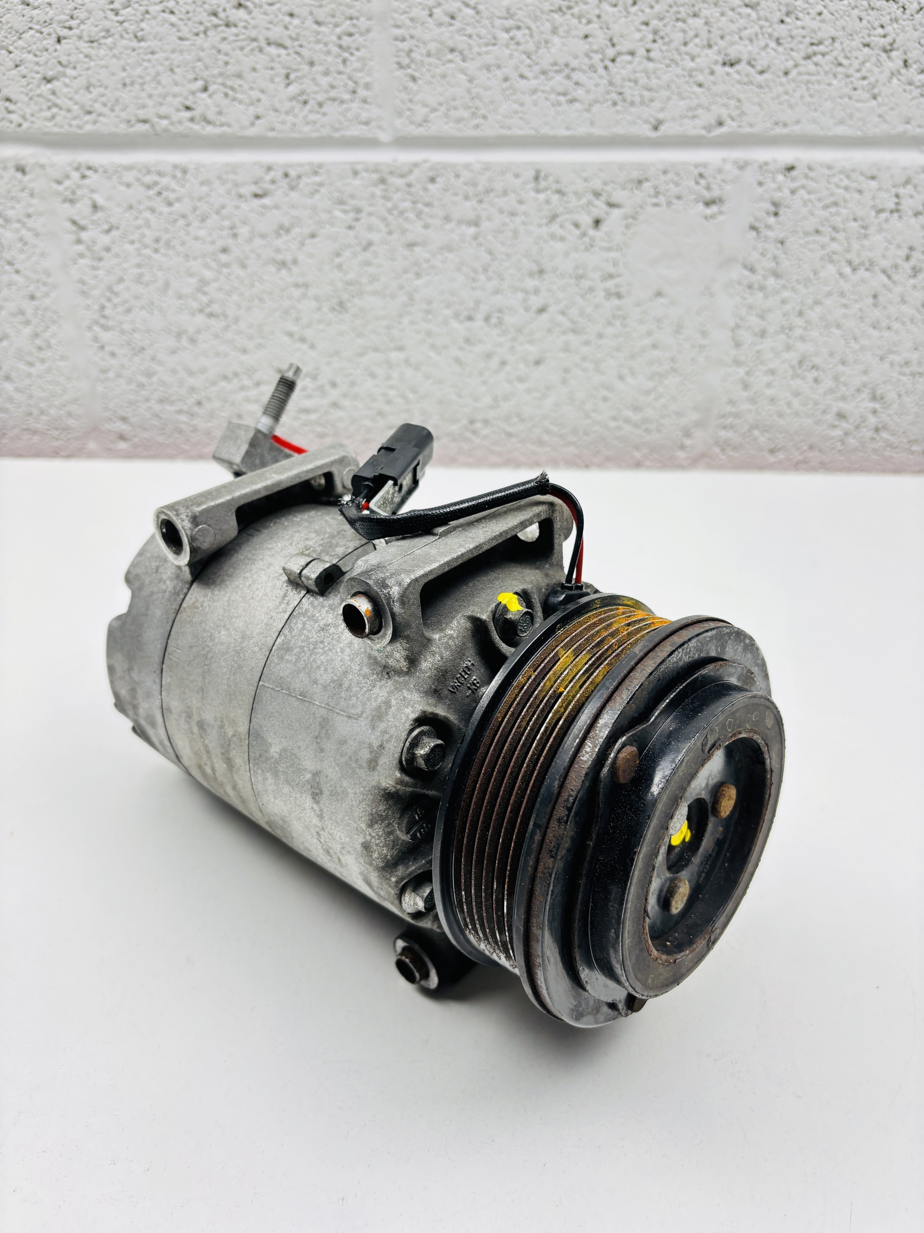 compresor aire acondicionado ford kuga fv4119d629db 5 | Compresor aire acondicionado Ford Kuga FV4119D629DB 5 Compresor aire acondicionado Ford Kuga FV4119D629DB - Imagen 5