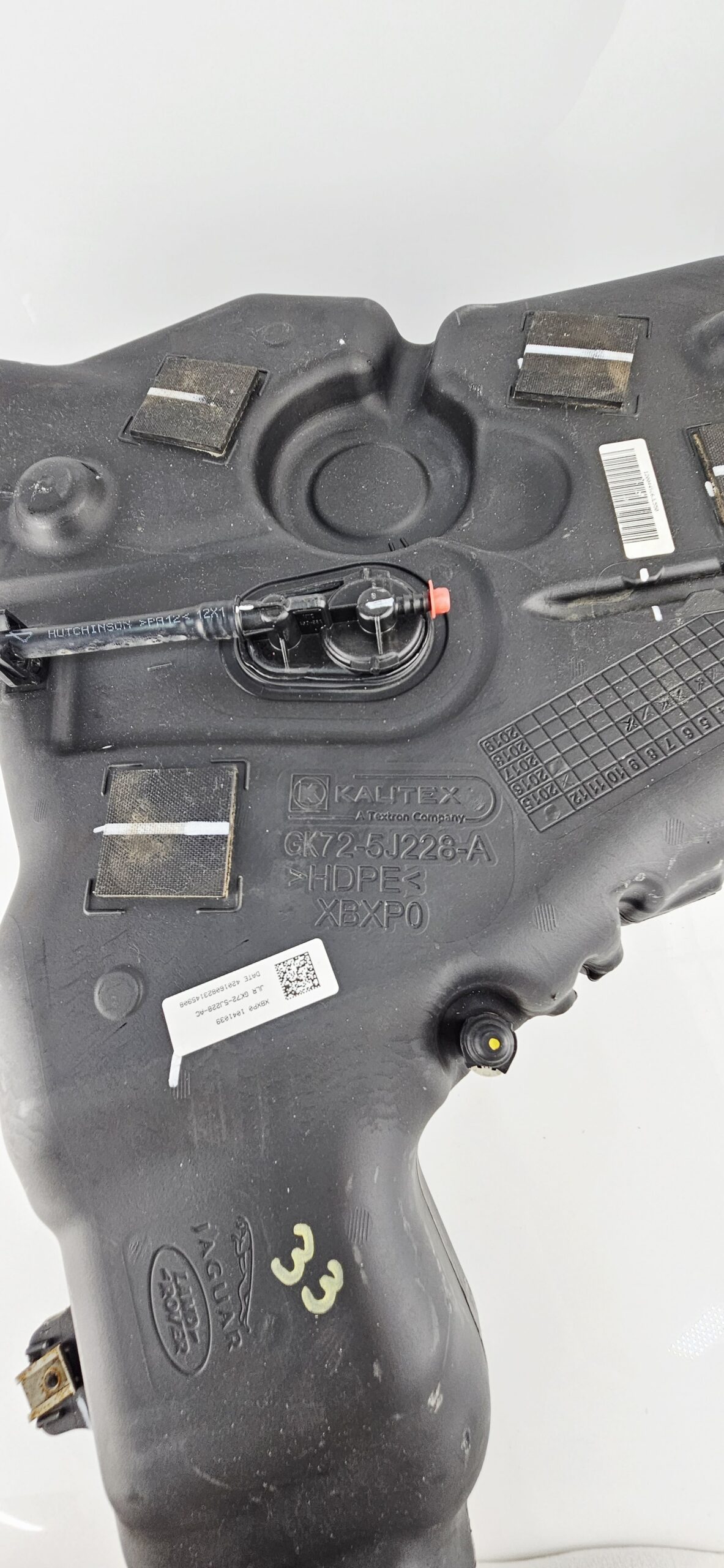 depsito aditivo fap adblue land rover discovery sport gk725j228ac 9 scaled | Depósito aditivo FAP Adblue Land Rover Discovery Sport GK725J228AC 11 Depósito aditivo FAP Adblue Land Rover Discovery Sport GK725J228AC - Imagen 11