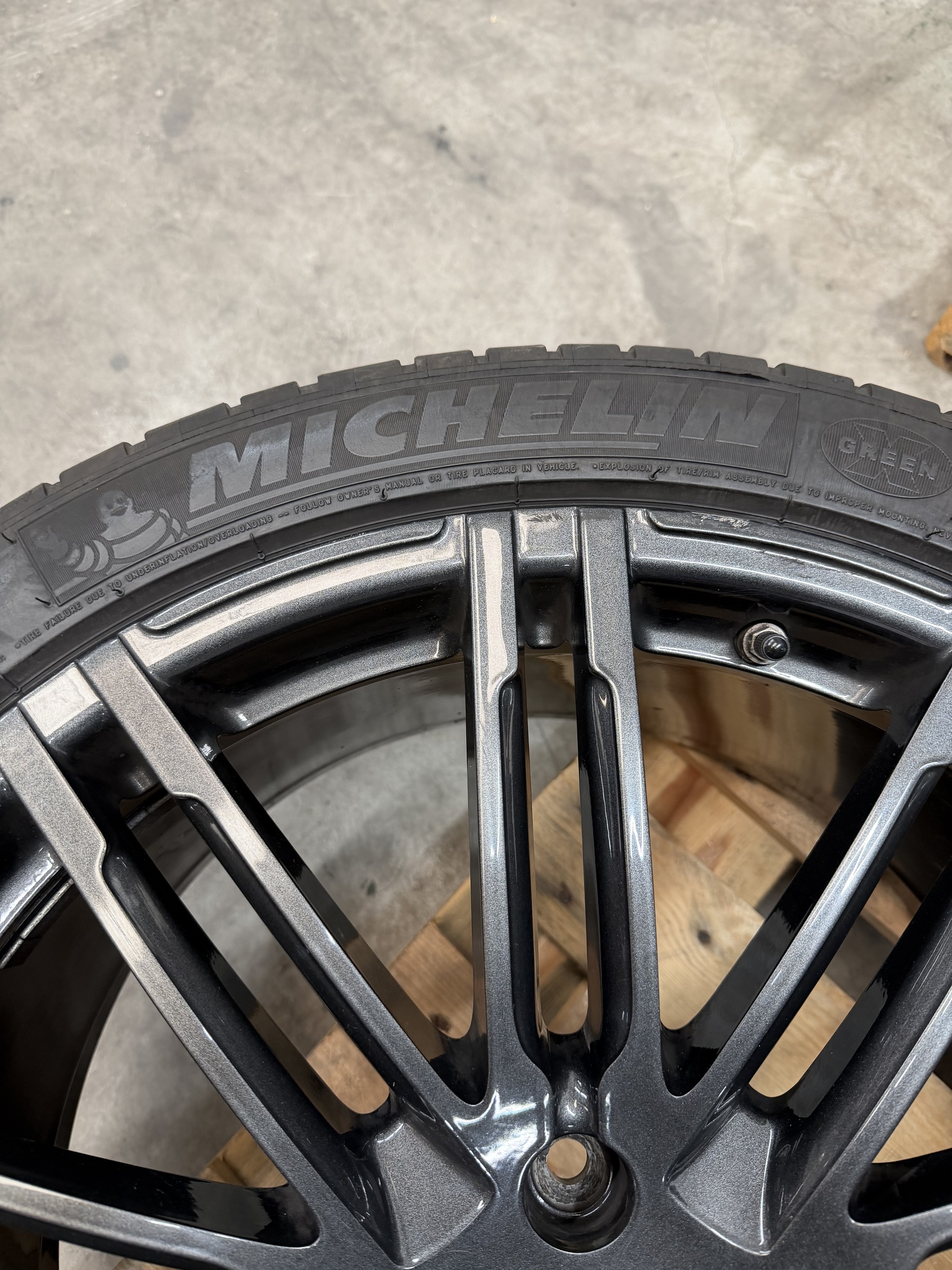 Llantas 21″ Porsche Cayenne 2010-2018 7P5601025AE - Foto 15 Llantas 21″ Porsche Cayenne 2010-2018 7P5601025AE - Imagen 15