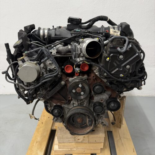 Motor Land Rover Range Rover 4.4 SDV8 4×4 LR035101