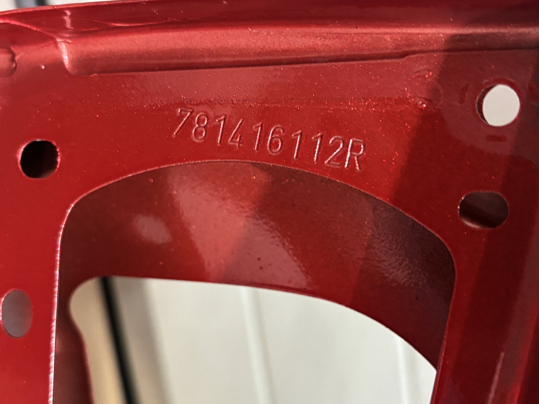 Portón Renault Kadjar 2015-2018 781416112R - Foto 5 Portón Renault Kadjar 2015-2018 781416112R - Imagen 5