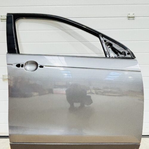 Puerta delantera derecha Land Rover Discovery Sport 2014-2019 LR061282