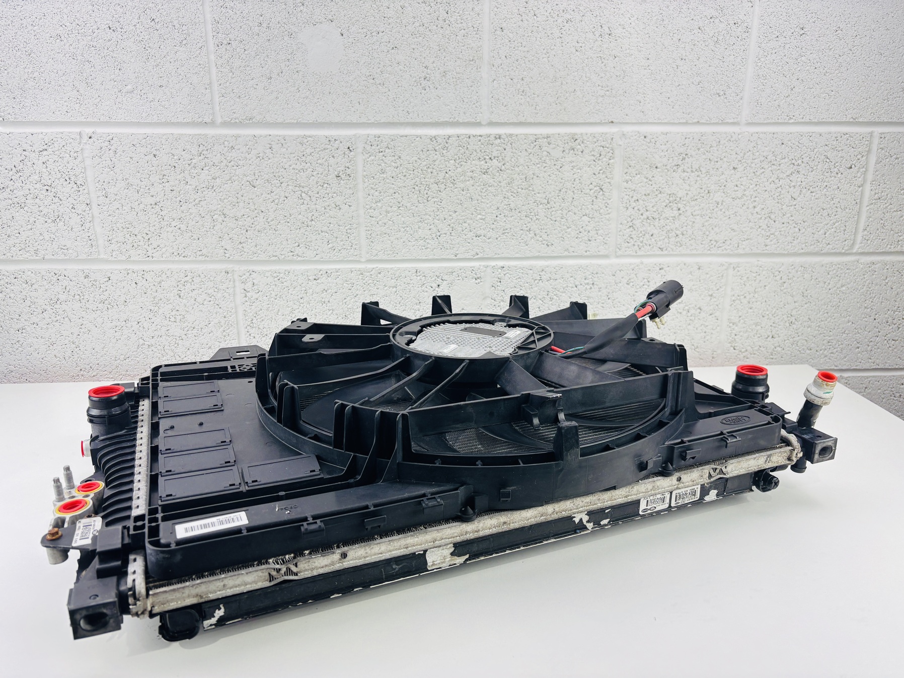 Radiadores Land Rover Discovery Sport 2.0 D 4x4 2014-2019 GJ328K230AA - Foto 3 Radiadores Land Rover Discovery Sport 2.0 D 4x4 2014-2019 GJ328K230AA - Imagen 3