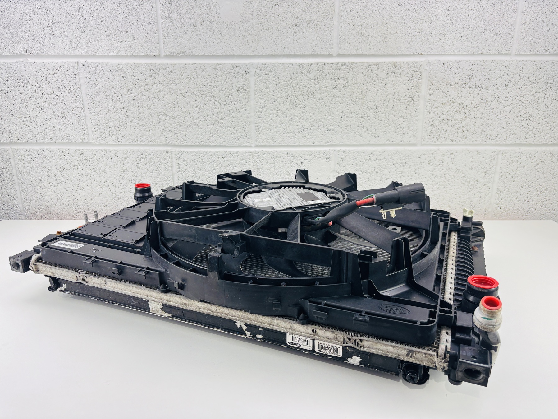 Radiadores Land Rover Discovery Sport 2.0 D 4x4 2014-2019 GJ328K230AA - Foto 4 Radiadores Land Rover Discovery Sport 2.0 D 4x4 2014-2019 GJ328K230AA - Imagen 4