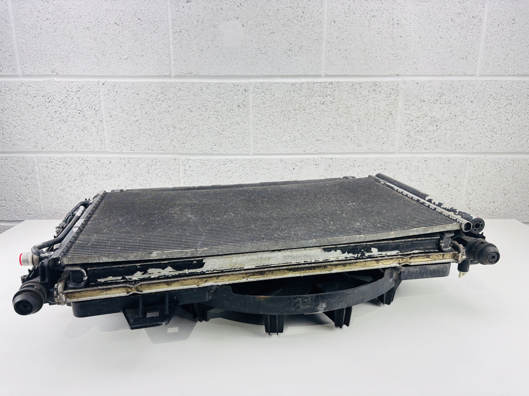 Radiadores Land Rover Discovery Sport 2.0 D 4x4 2014-2019 GJ328K230AA - Foto 5 Radiadores Land Rover Discovery Sport 2.0 D 4x4 2014-2019 GJ328K230AA - Imagen 5