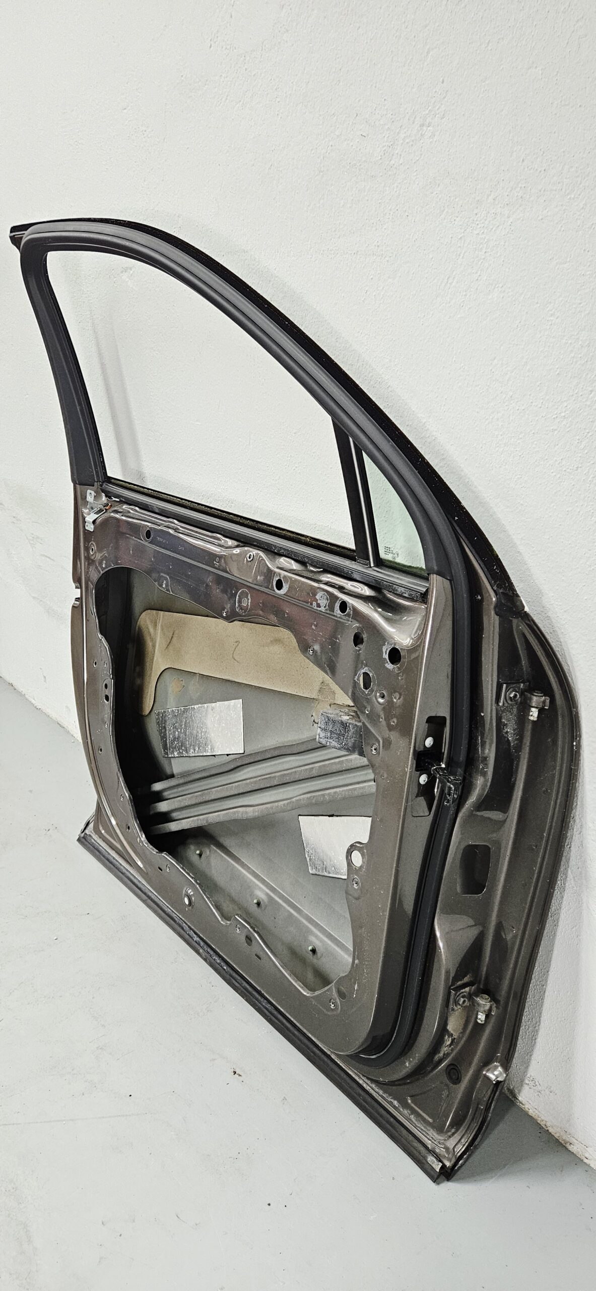 Puerta delantera izquierda Porsche Cayenne 2010-2014 7P0831311B - Foto 5 Puerta delantera izquierda Porsche Cayenne 2010-2014 7P0831311B - Imagen 5