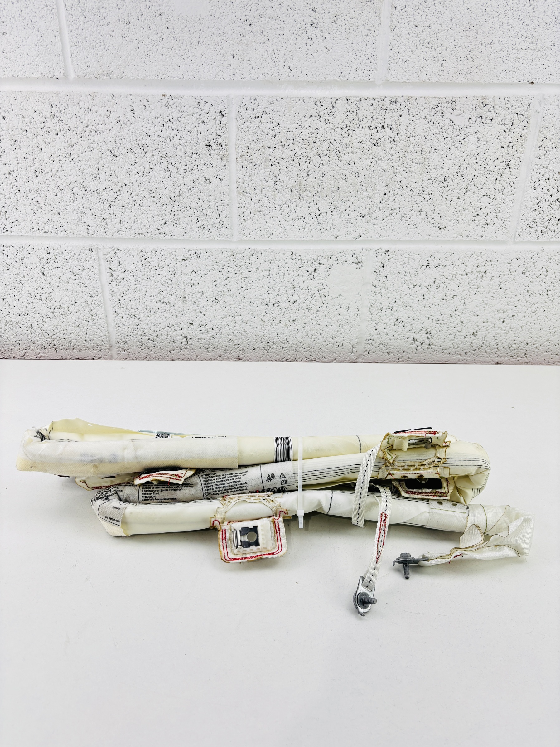 A1668600602 Airbag cortina derecho Mercedes-Benz Clase M W166 2011-2015 - Foto 1 A1668600602 Airbag cortina derecho Mercedes-Benz Clase M W166 2011-2015