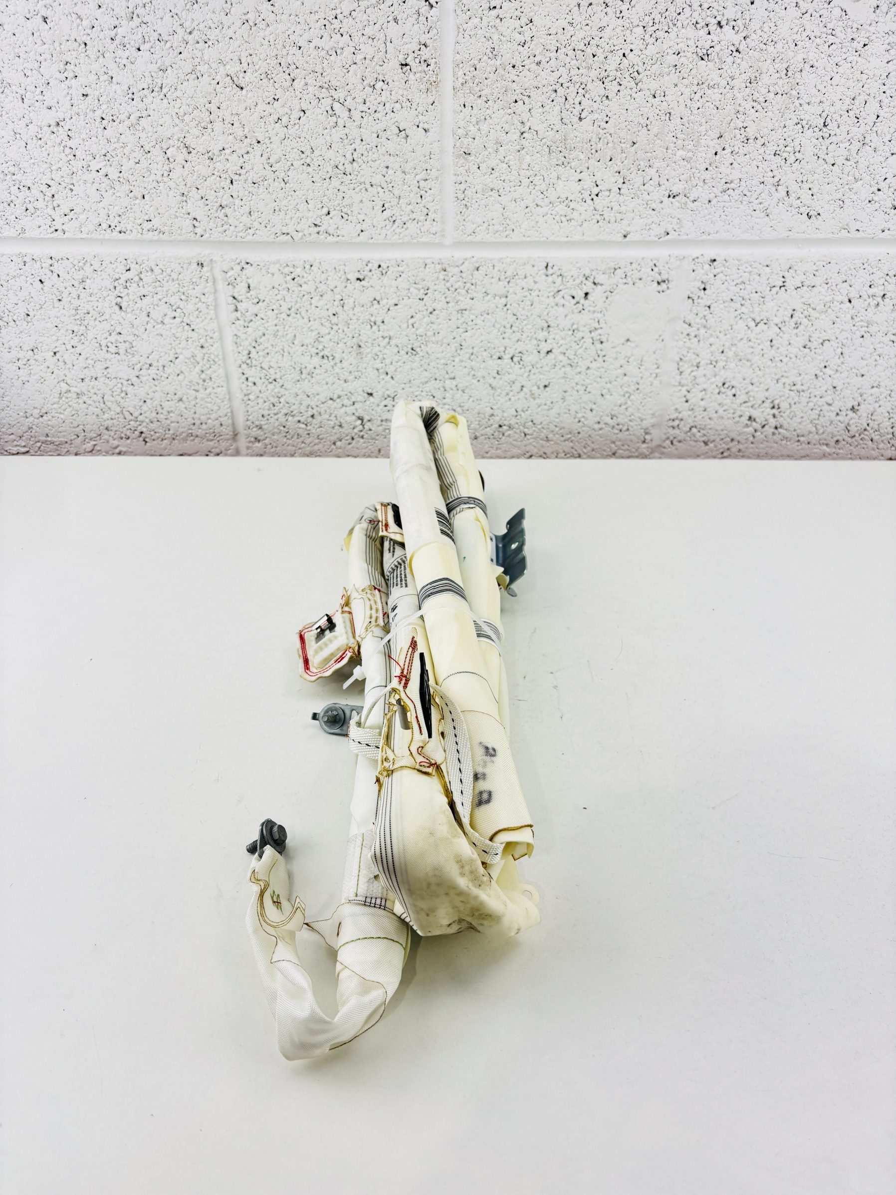 A1668600602 Airbag cortina derecho Mercedes-Benz Clase M W166 2011-2015 - Foto 3 A1668600602 Airbag cortina derecho Mercedes-Benz Clase M W166 2011-2015 - Imagen 3