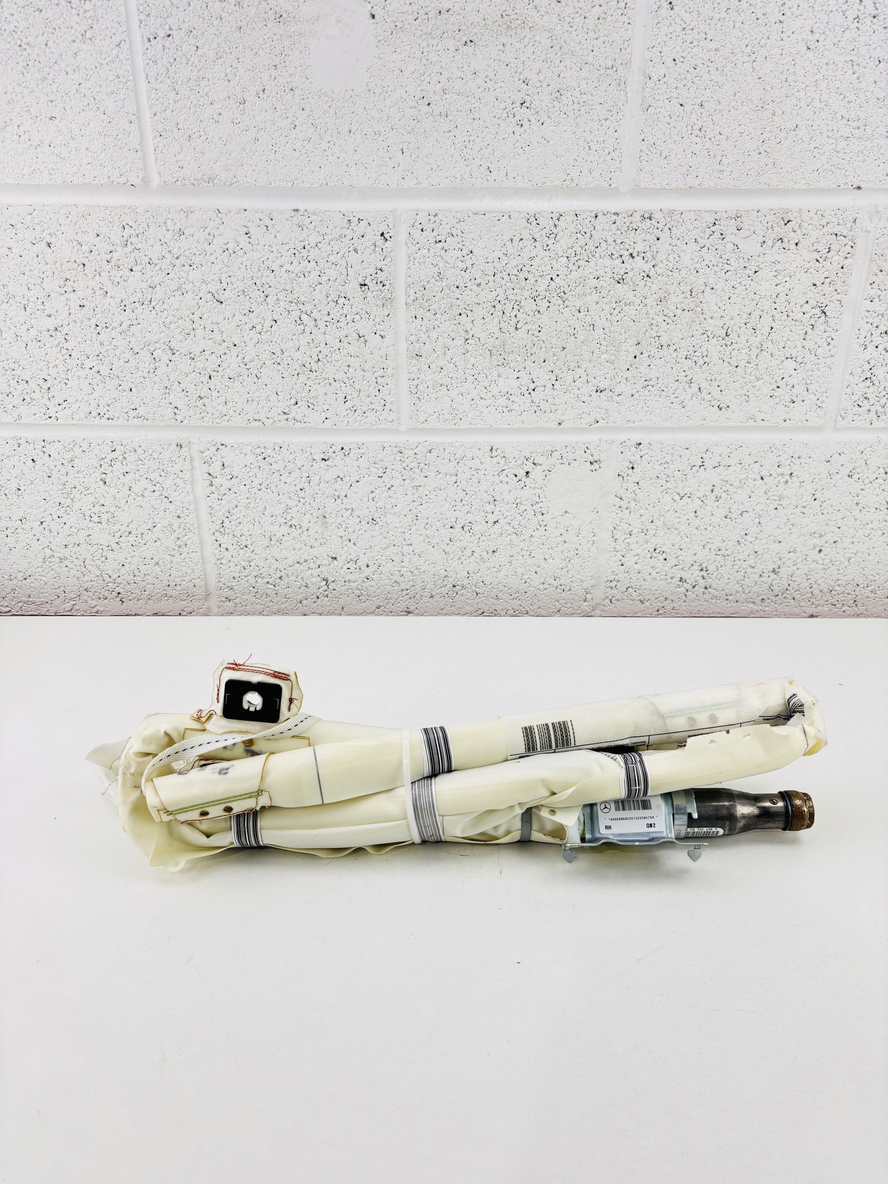 A1668600602 Airbag cortina derecho Mercedes-Benz Clase M W166 2011-2015 - Foto 5 A1668600602 Airbag cortina derecho Mercedes-Benz Clase M W166 2011-2015 - Imagen 5