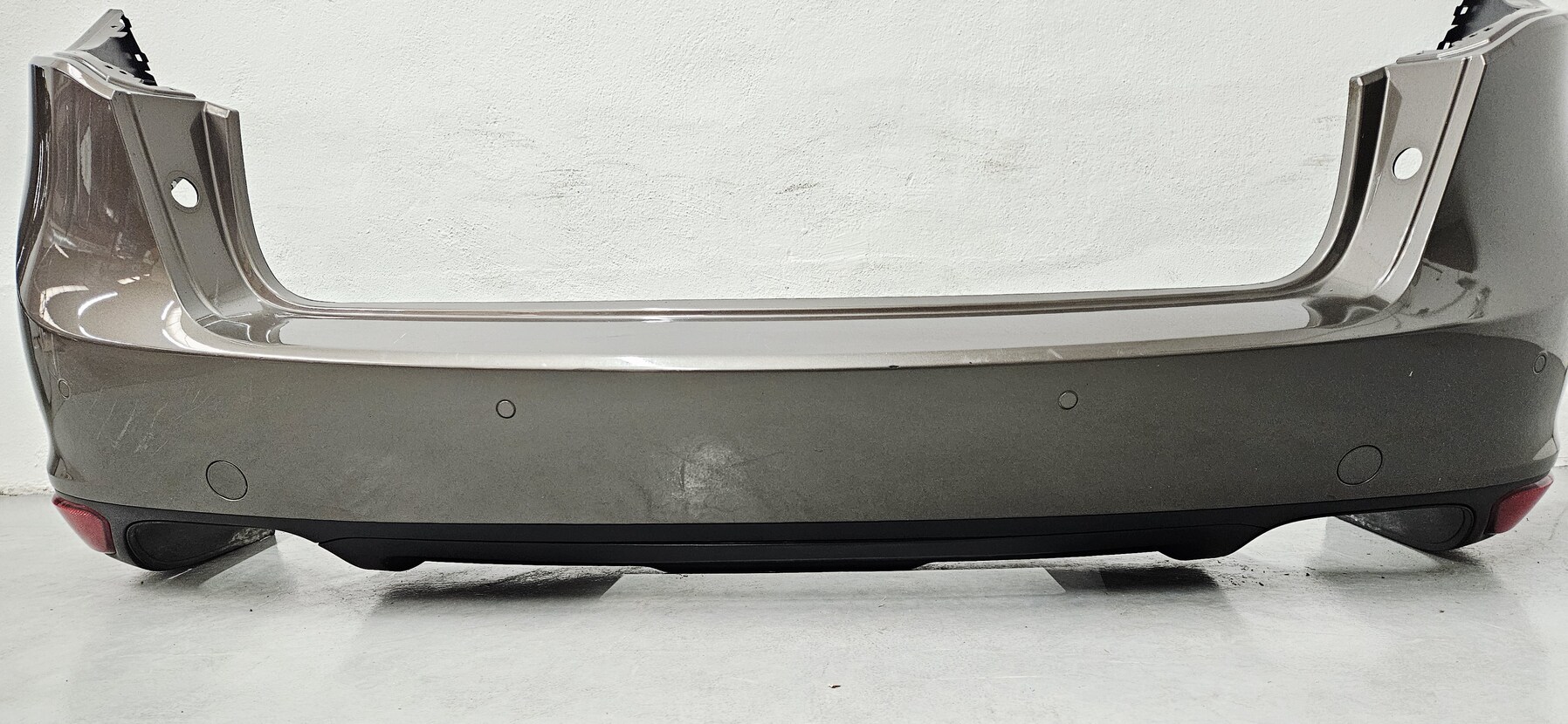 Paragolpes trasero Porsche Cayenne 2010-2014 7P5807834N - Foto 11 Paragolpes trasero Porsche Cayenne 2010-2014 7P5807834N - Imagen 11