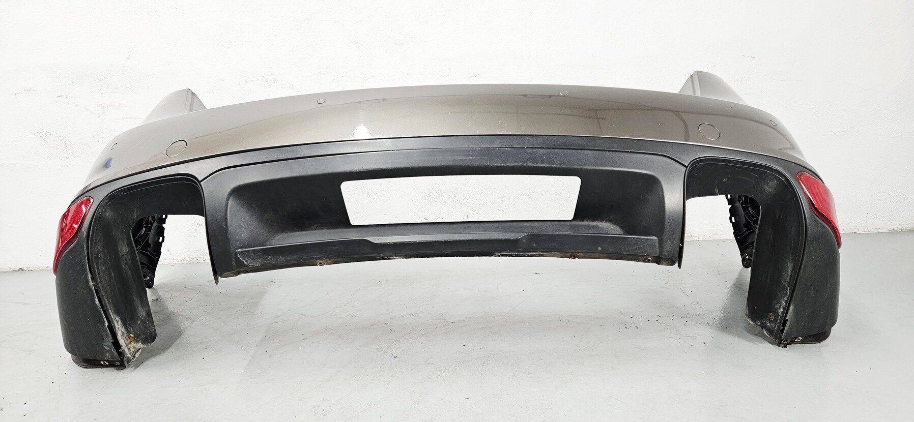 Paragolpes trasero Porsche Cayenne 2010-2014 7P5807834N - Foto 4 Paragolpes trasero Porsche Cayenne 2010-2014 7P5807834N - Imagen 4